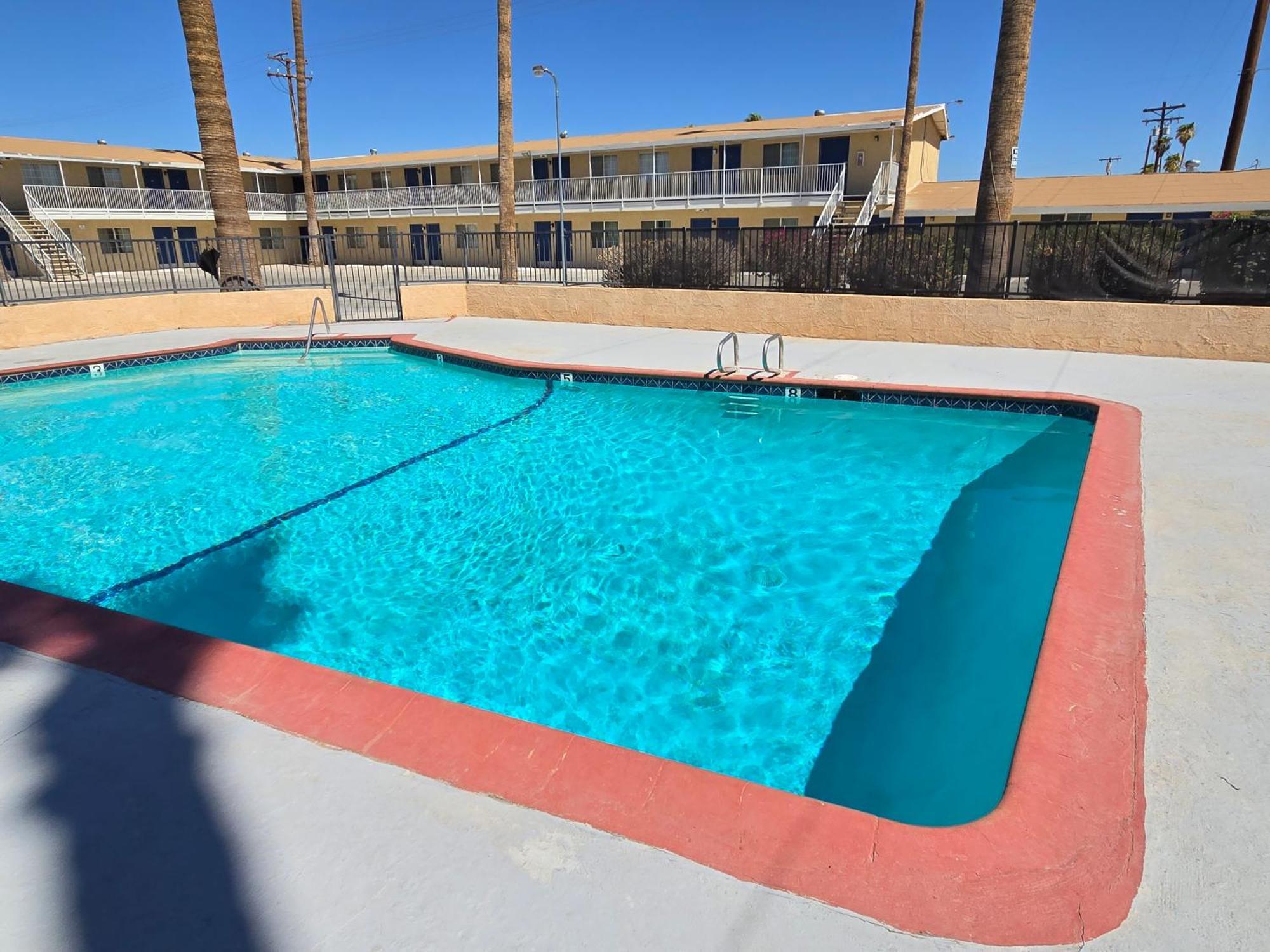 Rodeway Inn & Suites Blythe I-10 Dış mekan fotoğraf