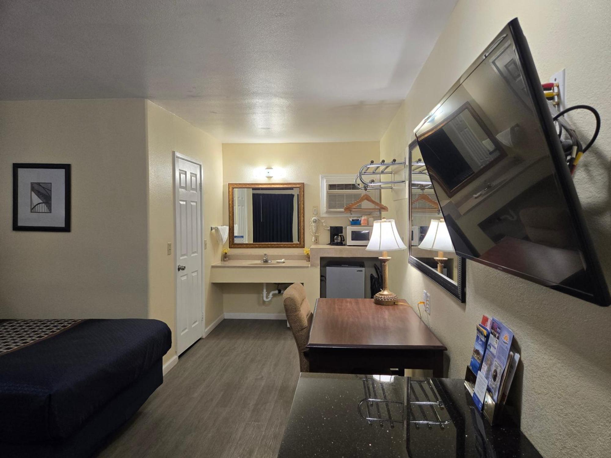 Rodeway Inn & Suites Blythe I-10 Dış mekan fotoğraf