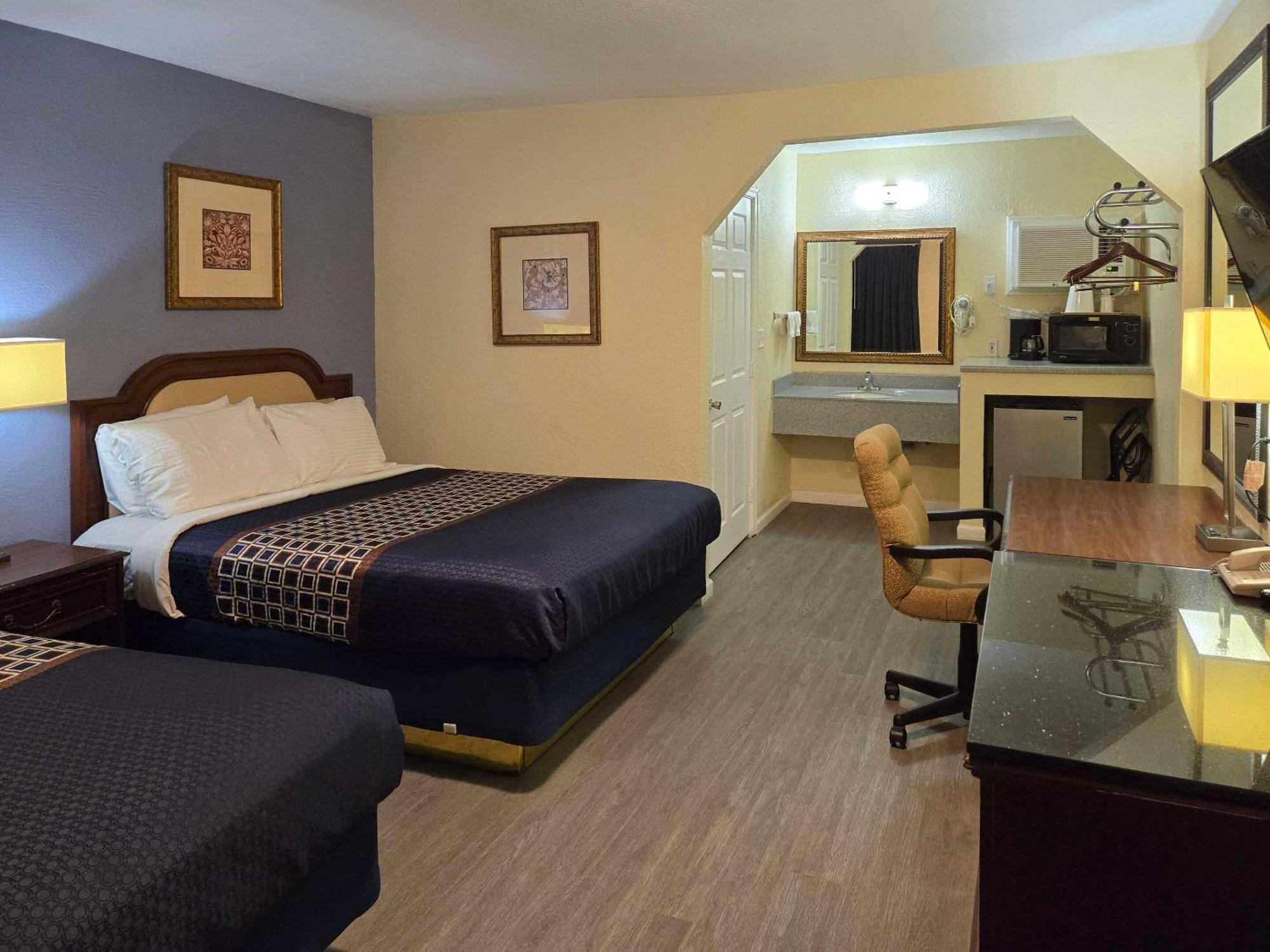 Rodeway Inn & Suites Blythe I-10 Dış mekan fotoğraf