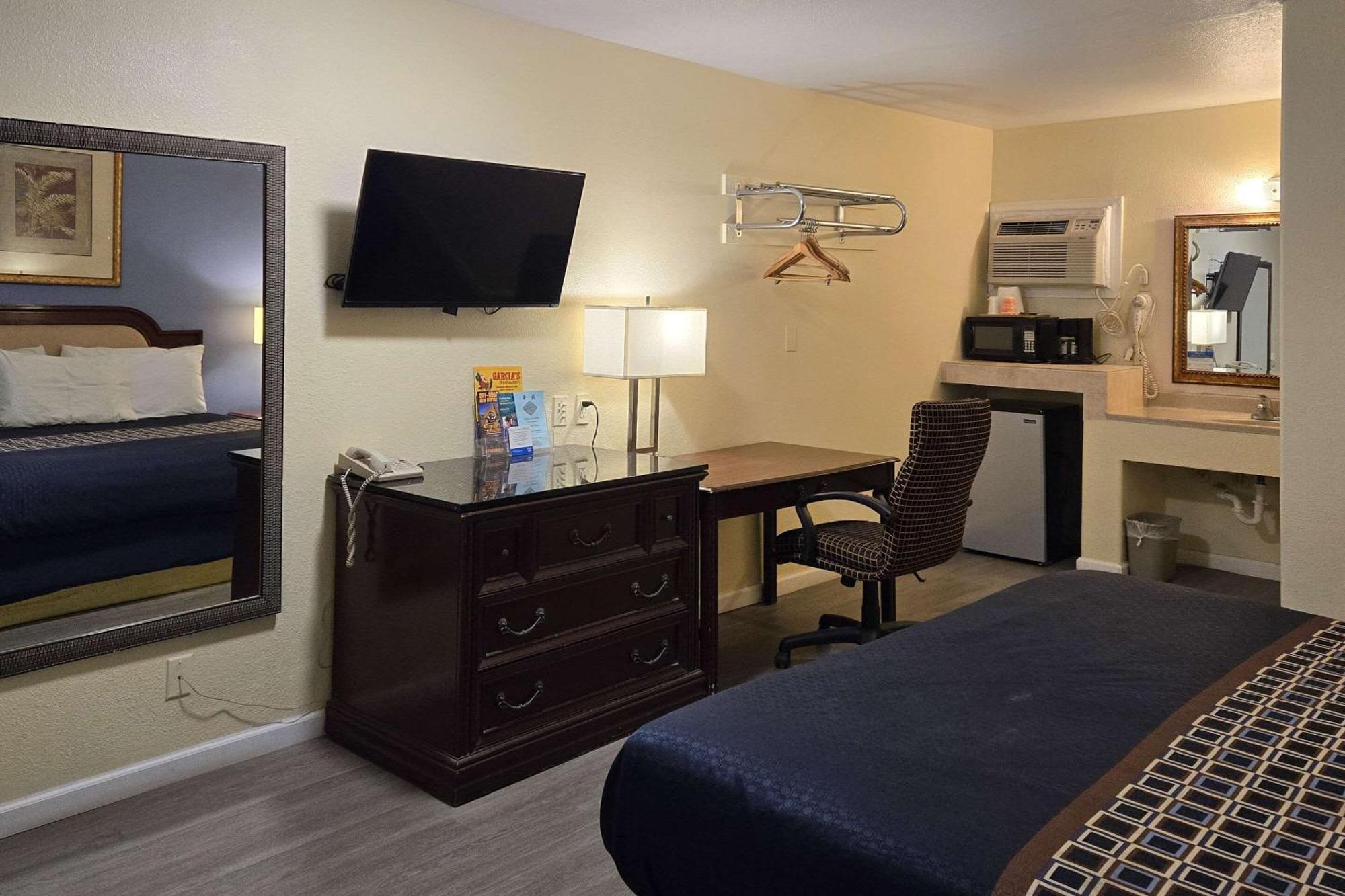Rodeway Inn & Suites Blythe I-10 Dış mekan fotoğraf