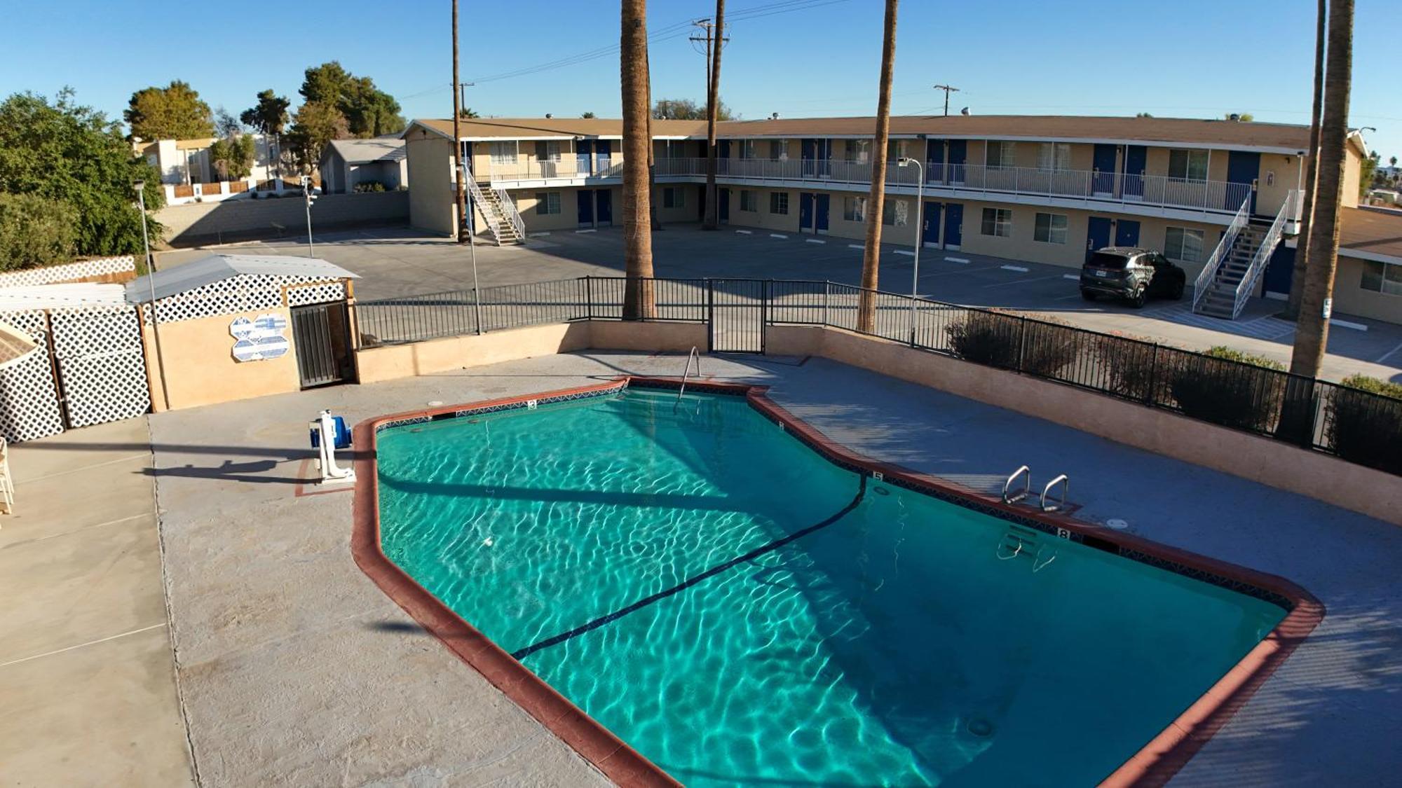 Rodeway Inn & Suites Blythe I-10 Dış mekan fotoğraf