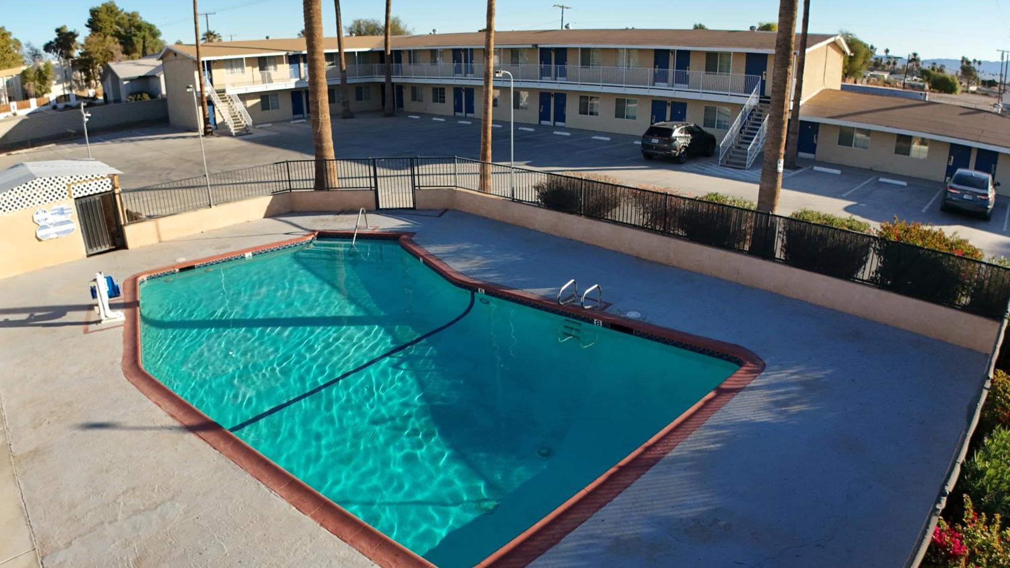 Rodeway Inn & Suites Blythe I-10 Dış mekan fotoğraf